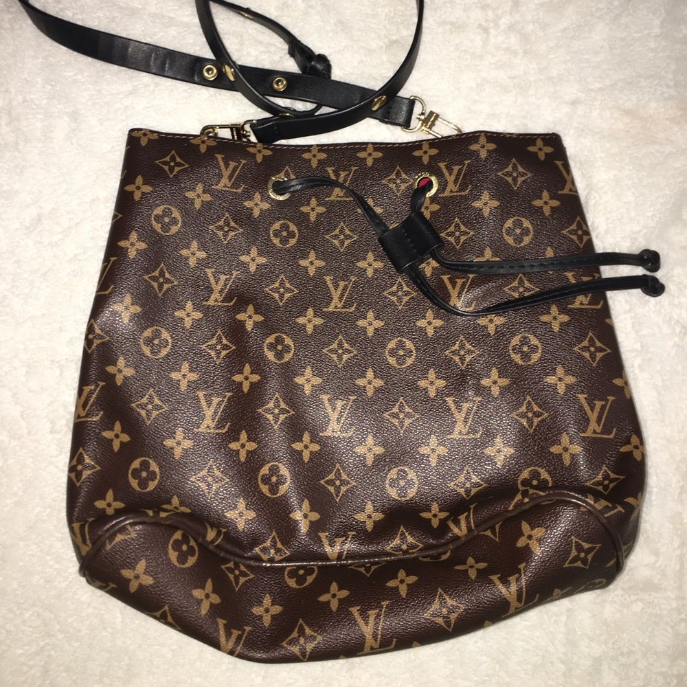 Nyc Shoulder Bag